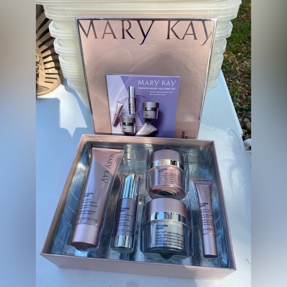 Mary Kay Timewise repair Volu-Firm set